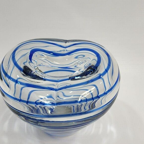 2004 Dennis East Int 5" Blown Glass Blue Ribbon Style Vase - Picture 2 of 12